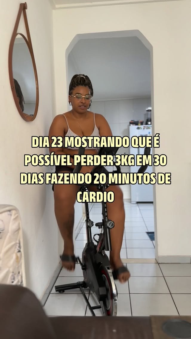 Reel da Jessica pedalando em casa: dia 23 da série de 30 dias